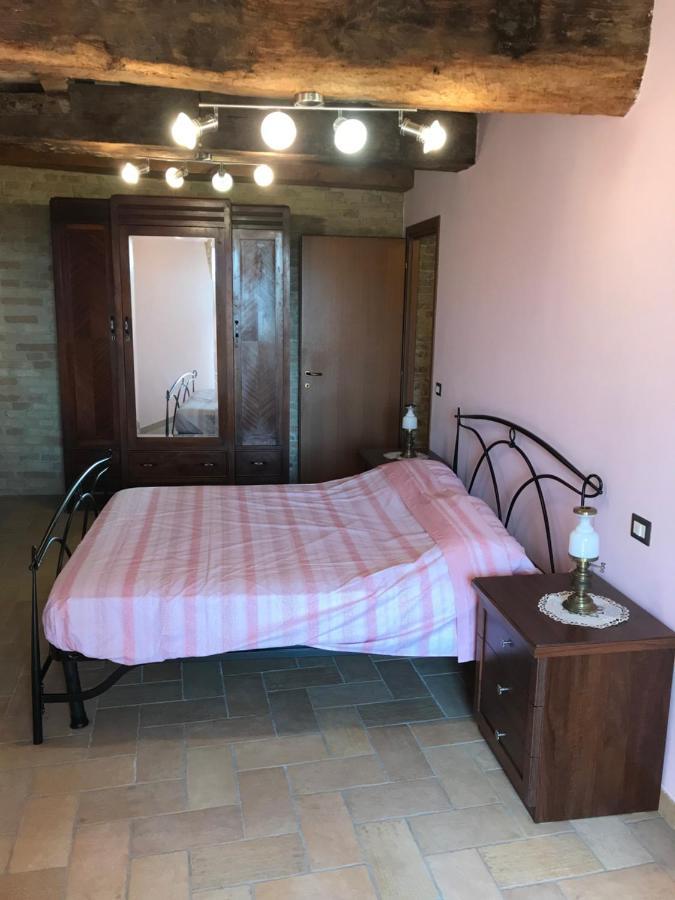 Casa Vacanze Pozzo Della Polenta Corinaldo Luaran gambar